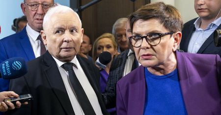 Szydło osłabiona po politycznej bitwie w małopolskim PiS. Może stracić funkcję w partii