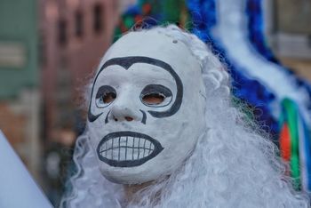 Młody teatr przejmie Poznań. Rusza druga edycja festiwalu „Wuchta”. Na rozpoczęcie parada w centrum miasta