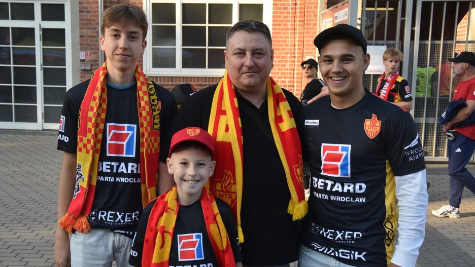 Kibice Sparty na meczu z ROW-em Rybnik.