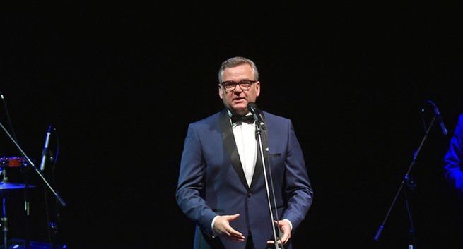 W letniej ramówce RMF Classic nowy program Artura Andrusa i „Filmowy Przebój Lata"