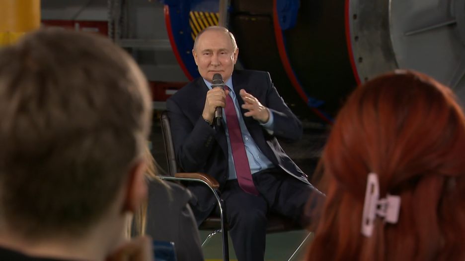 Władimir Putin podczas spotkania ze studentami i pracownikami przemysłu