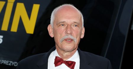 Janusz Korwin-Mikke wybrał się do teatru. Polityk pokazał, jak teraz wygląda widownia
