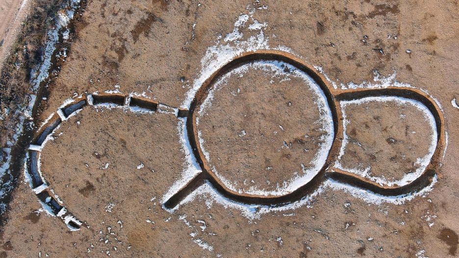 Prehistoryczna struktura w Marliens jest podzielona na trzy części