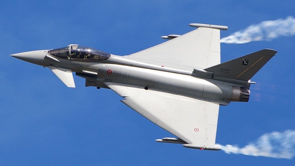 Myśliwiec Eurofighter włoskich sił powietrznych.