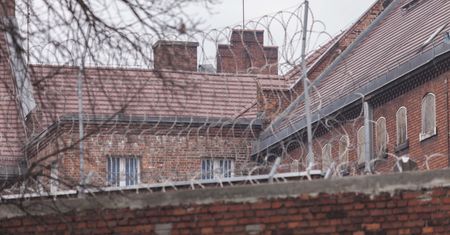 "Incydent między osadzonymi" we Wrocławiu. Jeden z mężczyzn nie żyje
