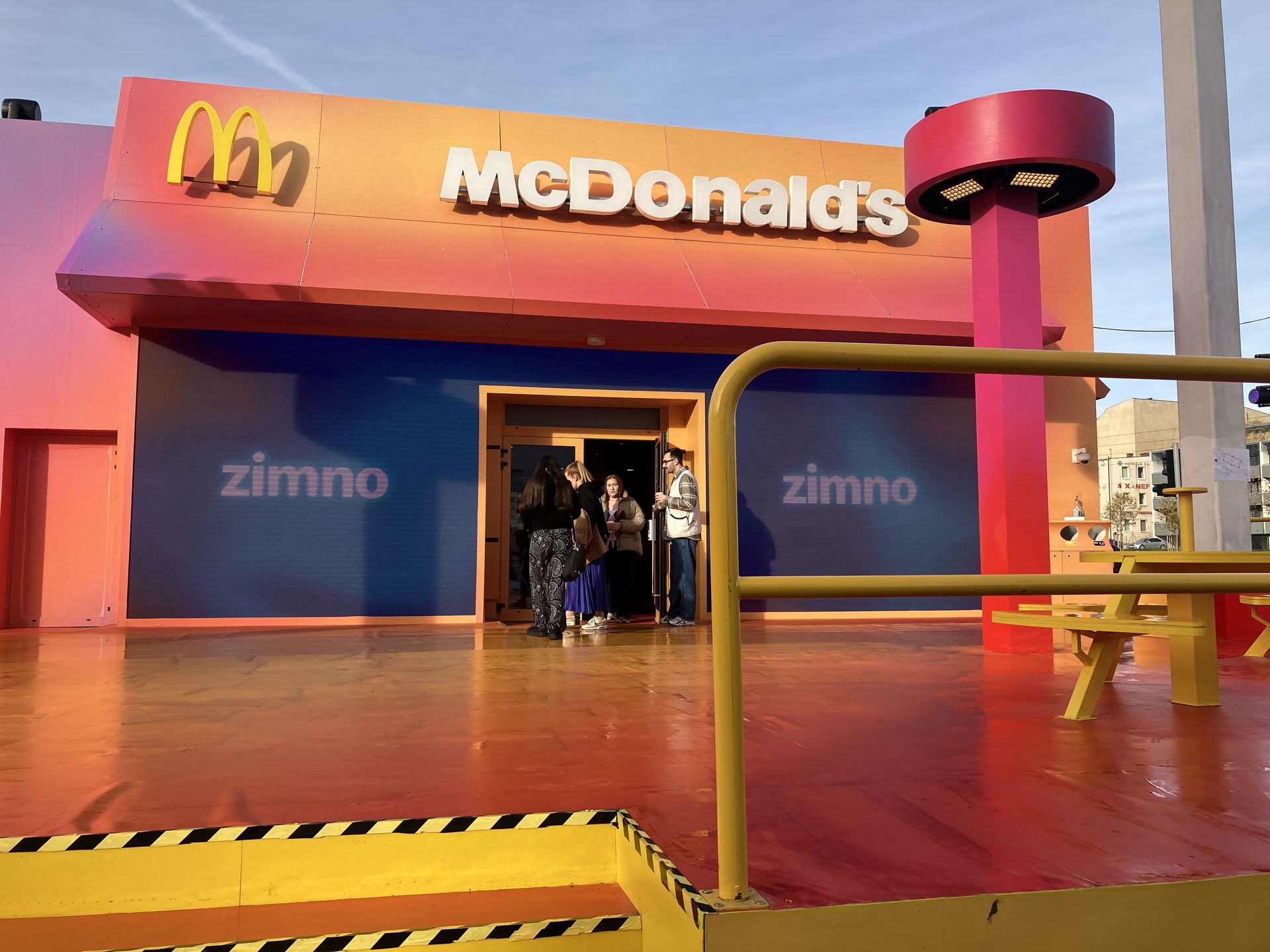 Mc'Donalds w Poznaniu przy ulicy Hetmańskiej