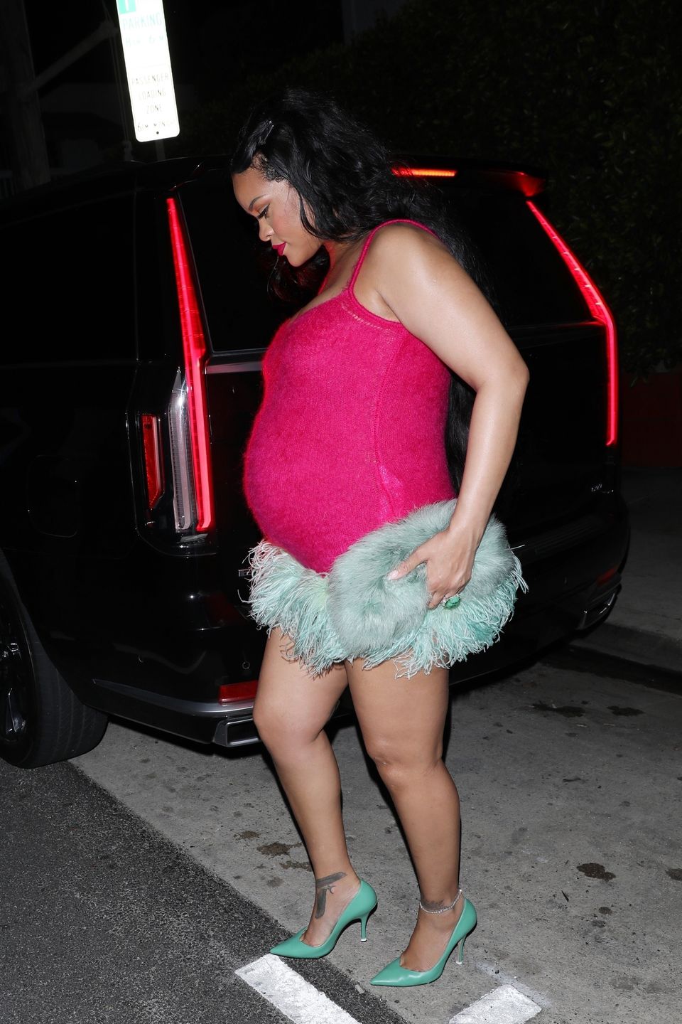Rihanna w kolejnej ciążowej stylizacji
