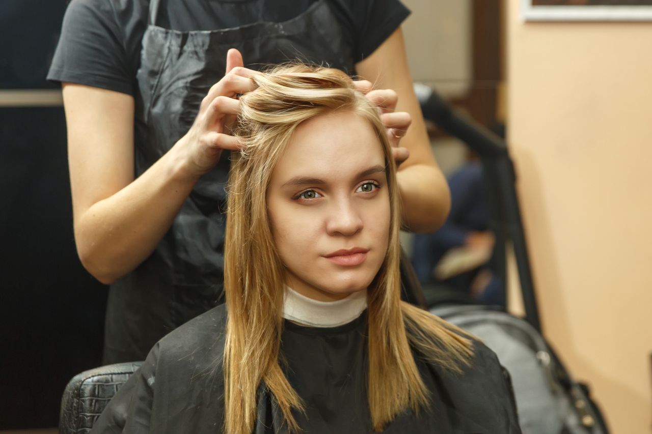 Poproś fryzjera o nowe cięcie, które pokochały Skandynawki