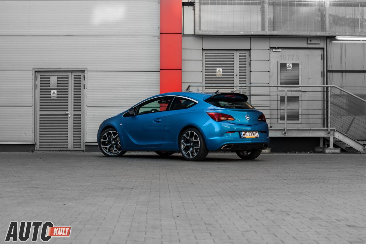 Nowy Opel Astra OPC GTC (2014) - test [galeria]