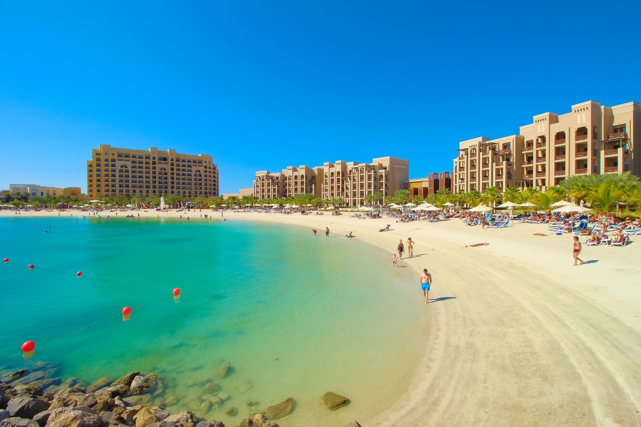 Plaża w Ras al Khaimah w Zjednoczonych Emiratach Arabskich