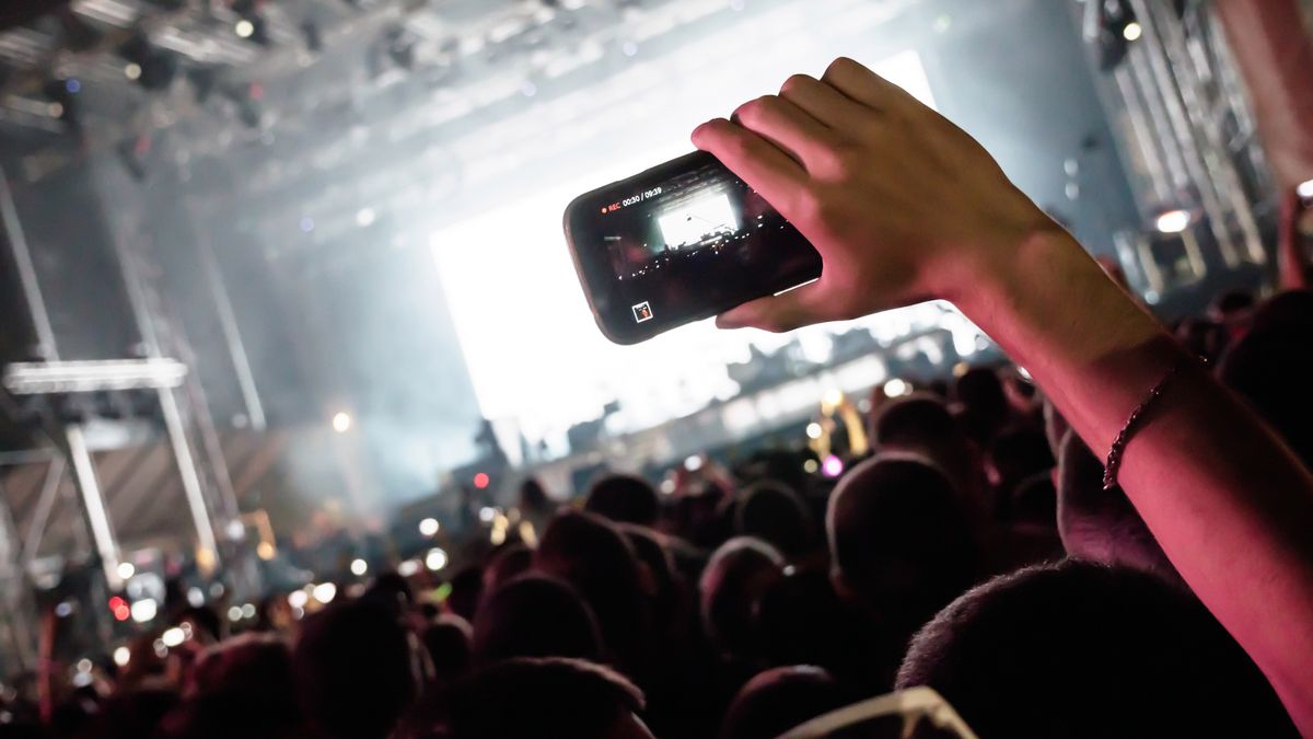 Ależ genialna funkcja pojawiła się w Zdjęciach Google! Koniec z trzęsącym się wideo 1