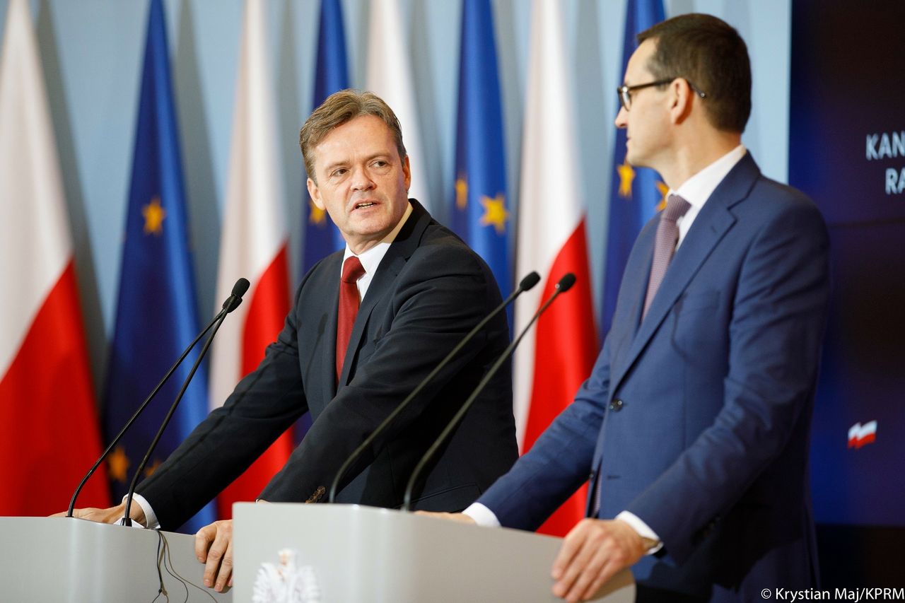 Zarówno polski rząd jak i niemiecki producent zapewniają, że polska fabryka w Jaworze jest ważną inwestycją, a jej przyszłość jest stabilna (fot. Daimler/KPRM)