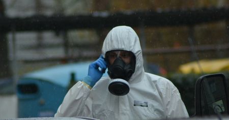 Koronawirus w Polsce. Wszyscy pracownicy będą musieli chodzić w maseczkach