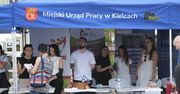 Wakacyjne Targi Pracy w Kielcach. Wiele osób i ofert