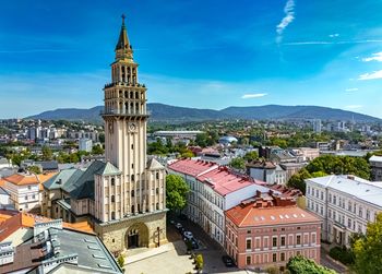 Ponad pół miliarda złotych na dofinansowanie dwóch ważnych inwestycji w Bielsku-Białej. "Ułatwią mieszkańcom życie"