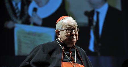 Kard. Henryk Gulbinowicz ukarany. Księża komentują