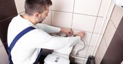 Hydraulicy zgrzytają zębami. Wszystko przez tiktokowy trik na pachnącą toaletę