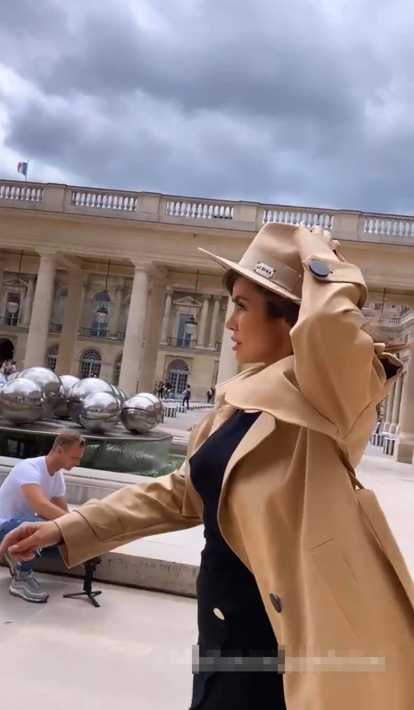 Natalia Siwiec w Paryżu
