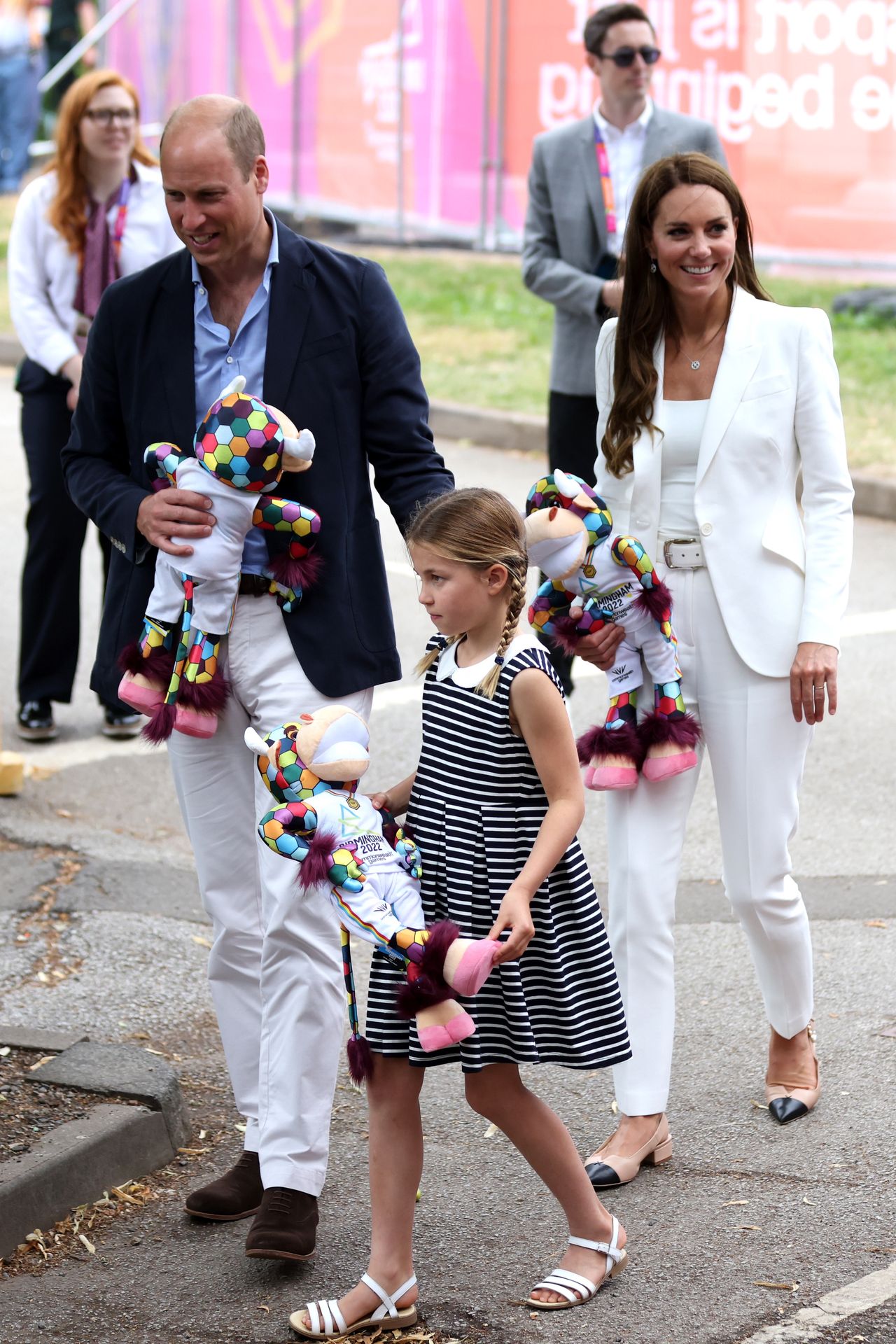 BIRMINGHAM, ENGLAND - AUGUST 02: Kate Middleton, Duchess of Cambridge and Prince William, Duke of Cambridge and Princess Charlotte of Cambridge leave the Women's Hockey Group Stage games on day five of the Birmingham 2022 Commonwealth Games at University of Birmingham Hockey & Squash Centre on August 02, 2022 on the Birmingham, England. (Photo by Stephen Pond/Getty Images)