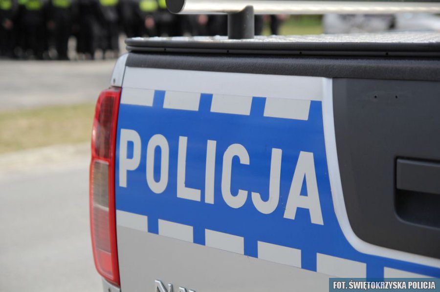 Zarabiali na nierządzie kobiet. Policja zatrzymała mieszkańca powiatu radomskiego