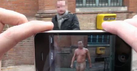 iNaked – użyj swojego iPhone’a do podglądania ludzi na golasa! [wideo]