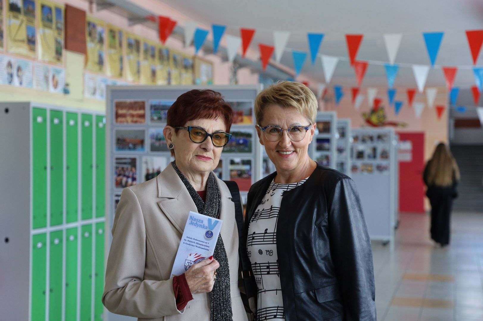 &#34;Ten kto uczył się w tej szkole, wraca do niej myślą swą&#34;. Jubileusz 80-lecia Szkoły Podstawowej nr 1 im. Polskich Olimpijczyków w Grodzisku Wielkopolskim