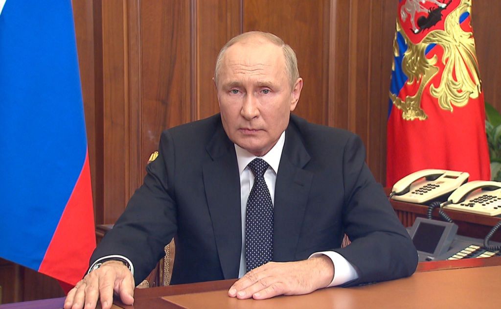 Putin w bunkrze planuje atak nuklearny? Doniesienia "Generała SVR"