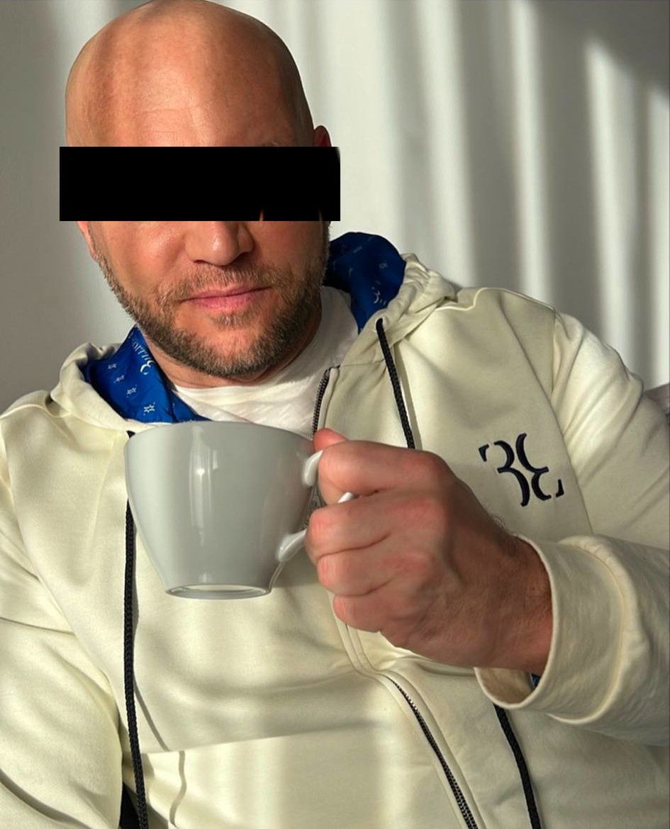 Emil S. ogłasza nowy biznes z Roxi Gąską