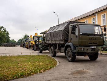 Wojsko wyciąga sprzęt. Są już gotowi na ulewy