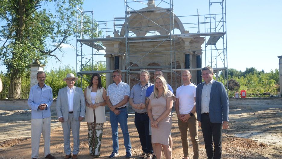 Spotkanie przed konecką gloriettą