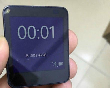 Oto zdjęcia prototypu inteligentnego zegarka Nokii. Brzydki jak noc, czyli tak jak większość smartwatchy w 2014 2