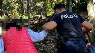 Zabłądziła podczas grzybobrania. Policjanci kazali jej zrobić jedną rzecz