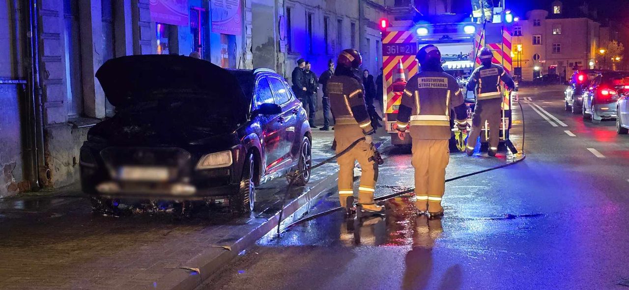 Pożar auta na ulicy Bielskiej w Płocku