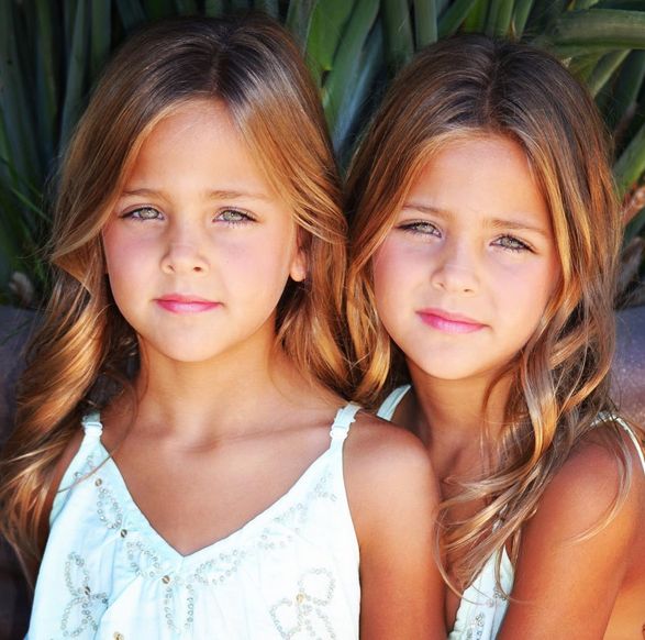 Ava Marie i Leah Rose Clements
