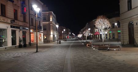 Lublin: Brutalnie go pobili, bo przez przypadek trącił jednego z nich barkiem. Są poszukiwani