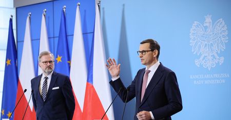 Mateusz Morawiecki: wystąpiliśmy do Komisji Europejskiej o środki dla uchodźców