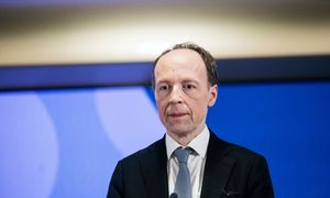 Niepokój w Finlandii. Wchodzą posłom do domów. Pojawiają się domysły