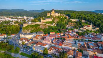 Z Polski dojedziesz w niecałe 2 godziny. Oczy Europy zwrócone na to miasto