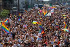 Tłum na ulicach Warszawy. Mają 12 postulatów