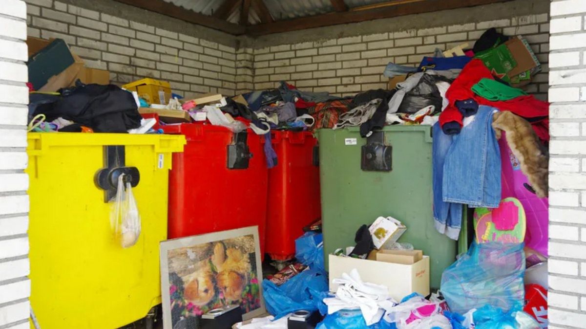 Stare ubrania oddawane do PSZOK-ów. Ważny apel ministerstwa