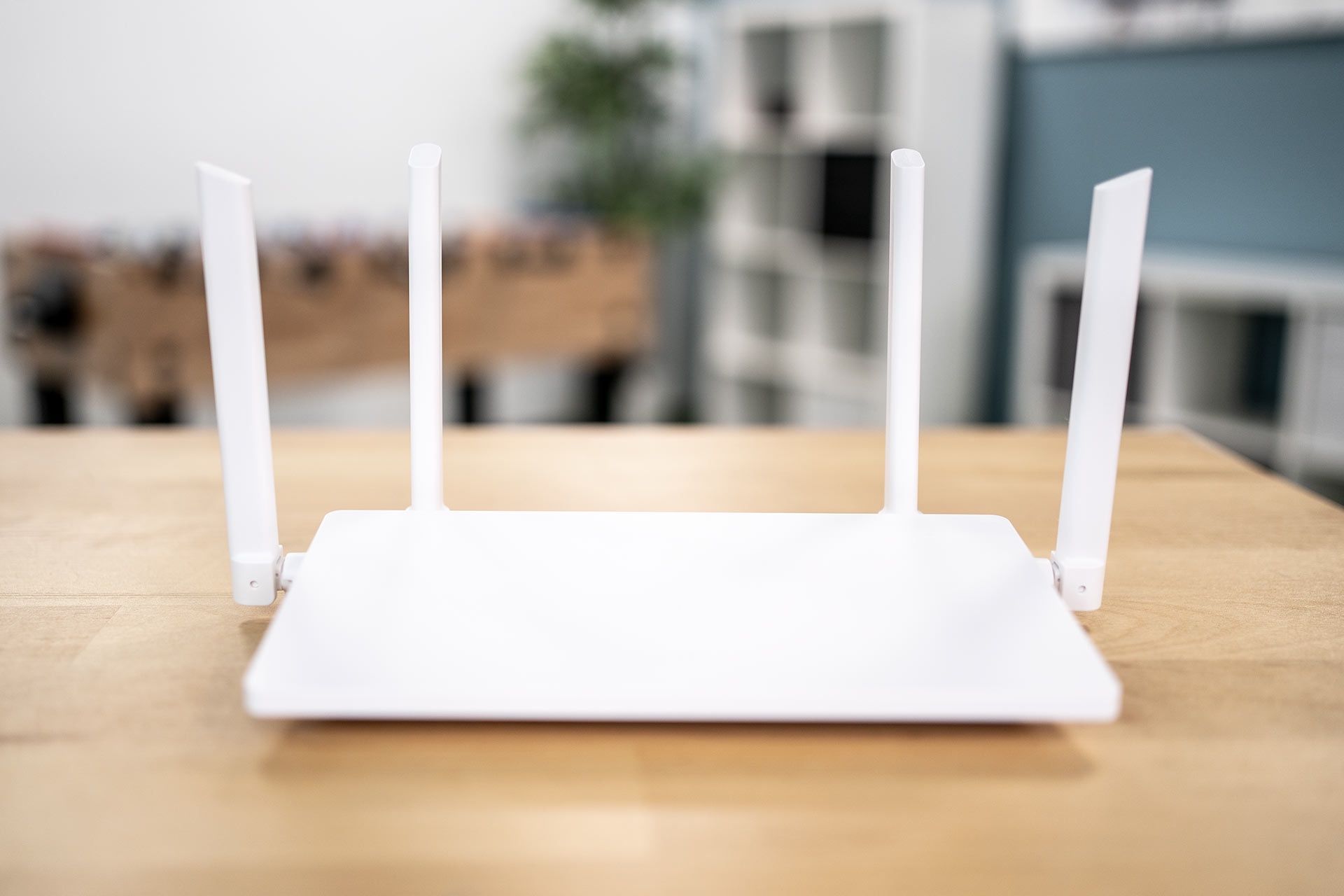 Huawei WiFi AX2 - od przodu