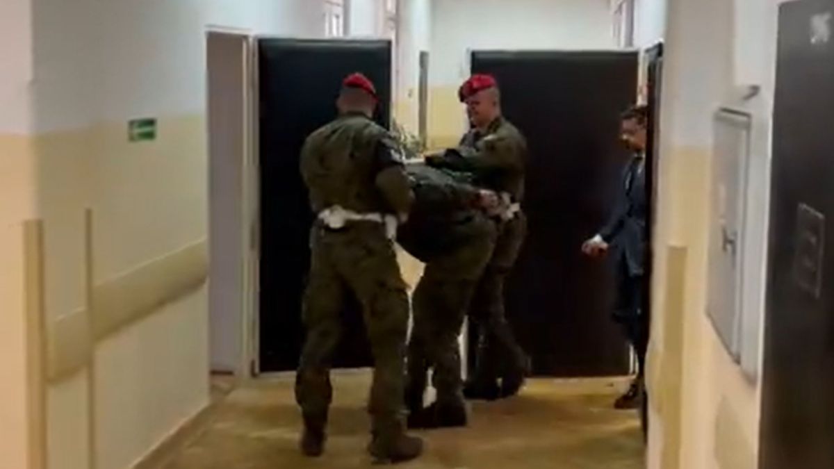 Ekspert skomentował zachowanie 25-letniego żołnierza