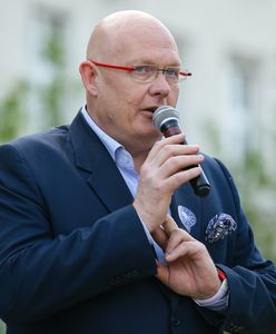 "Musiałbym siedzieć na czterech literach". Polityk o "kilometrówkach"
