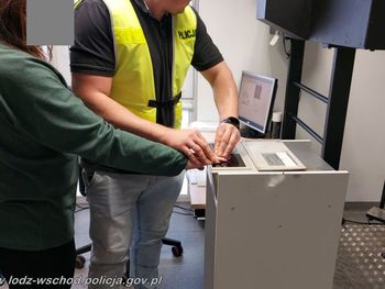 Koluszki: Sprzątaczka podbierała pieniądze. W sumie ponad 200 tysięcy