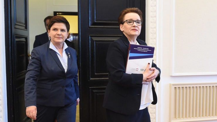PiS