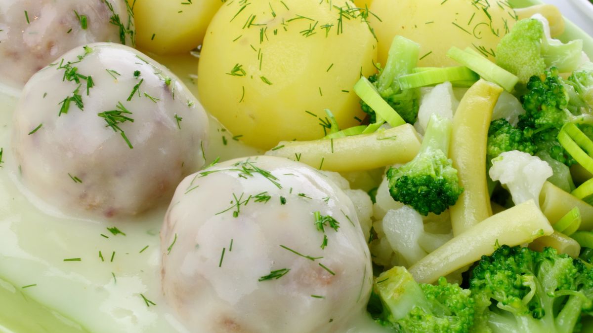 Pulpety z mięsa z rosołu – przepis krok po kroku