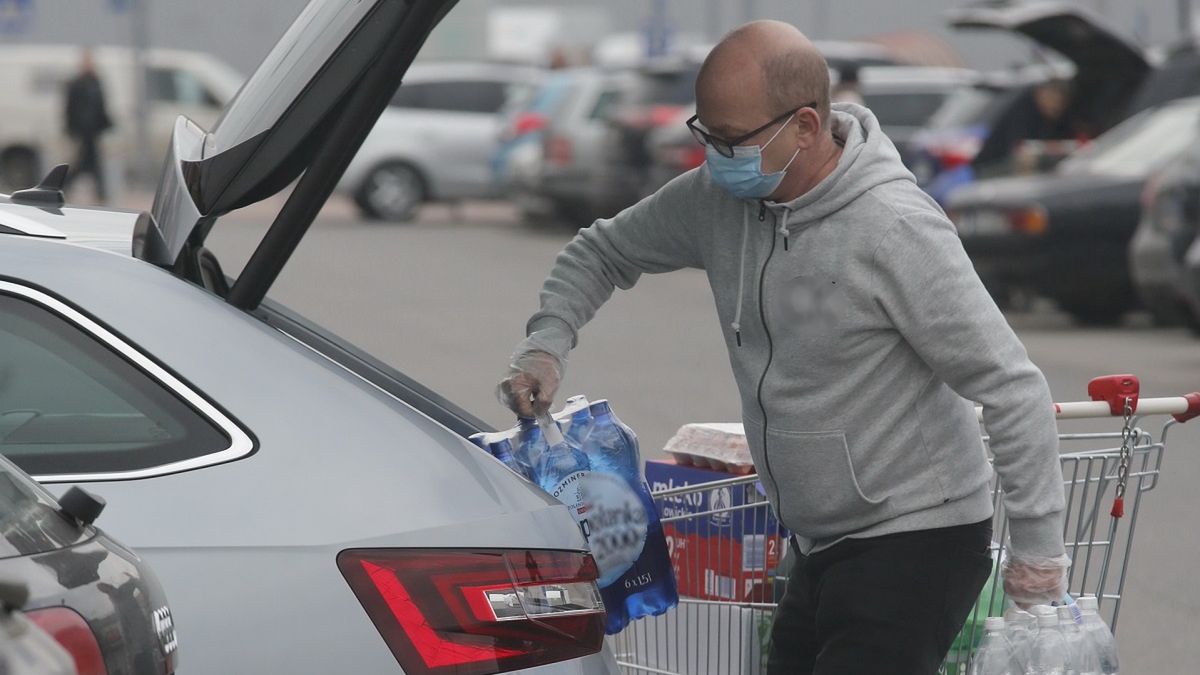 Koronawirus. Zakupy w Warszawie