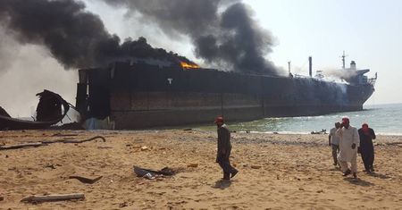 Gadani Ship-Breaking Yard to cmentarzysko wielkich statków