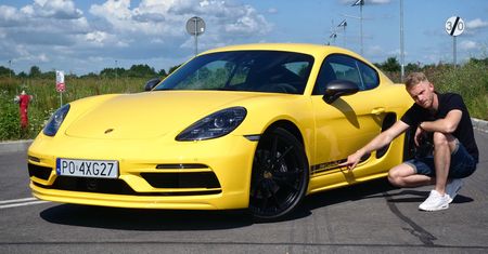 Test: Porsche Cayman T – zapłać więcej, dostaniesz mniej