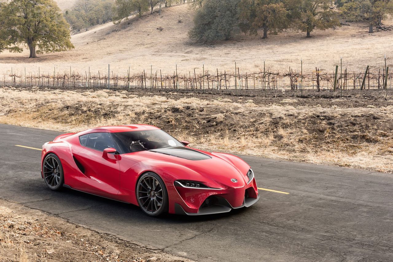 Nowa Toyota Supra - debiut w 2018 roku i hybrydowy napęd 4x4